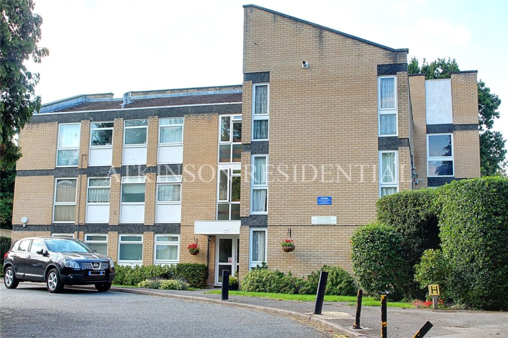 Lingfield Close, Enfield, Middlesex, EN1 2JL