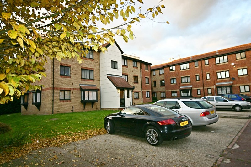 Magpie Close, Enfield, Middlesex, EN1 4JD