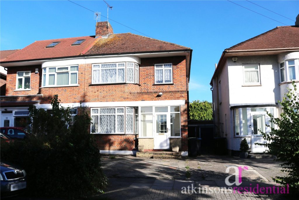 Peartree Road, Enfield, EN1 3DE