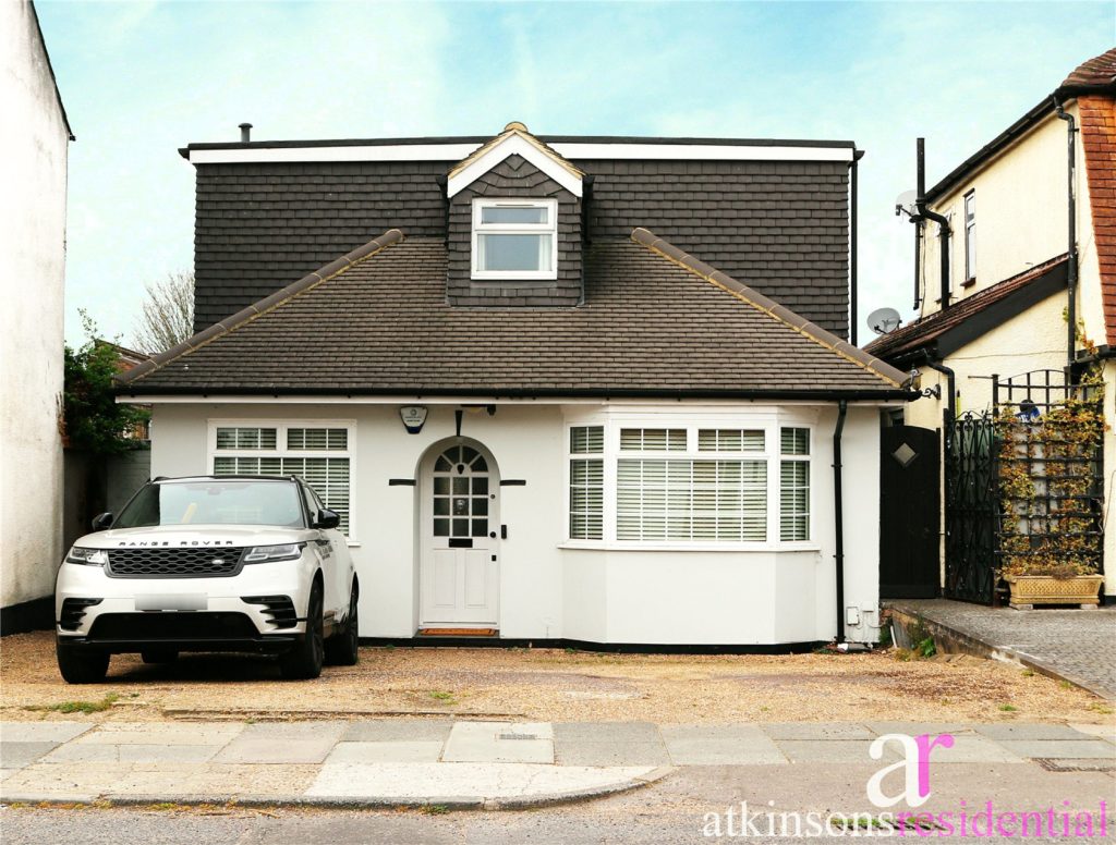 Layard Road, Enfield, Middlesex, EN1 4BA