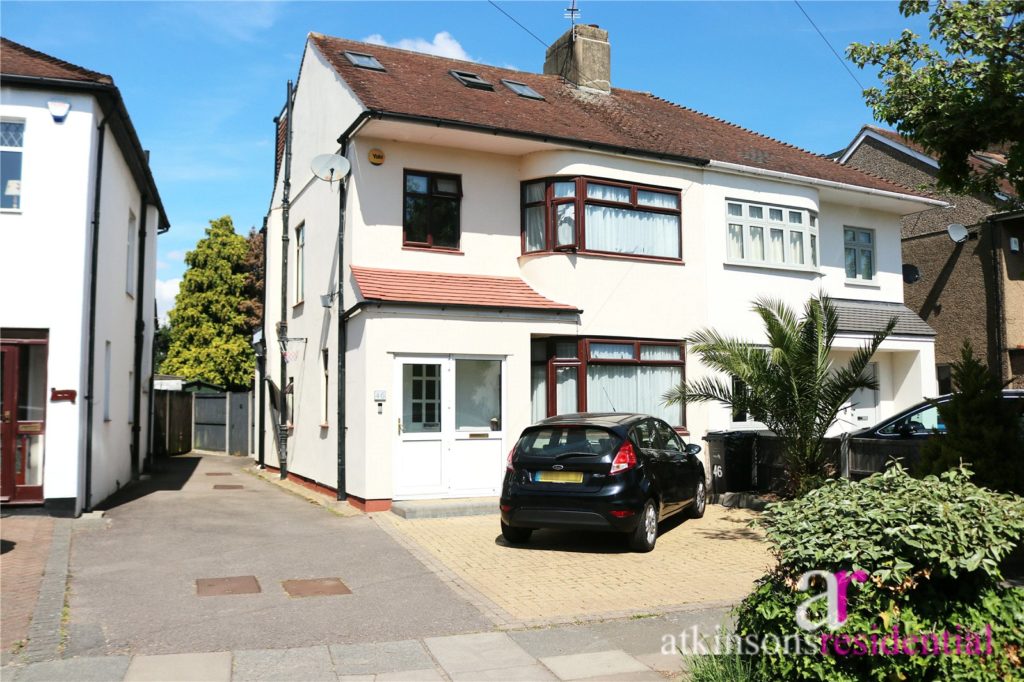 Apple Grove, Enfield, Middlesex, EN1 3DD