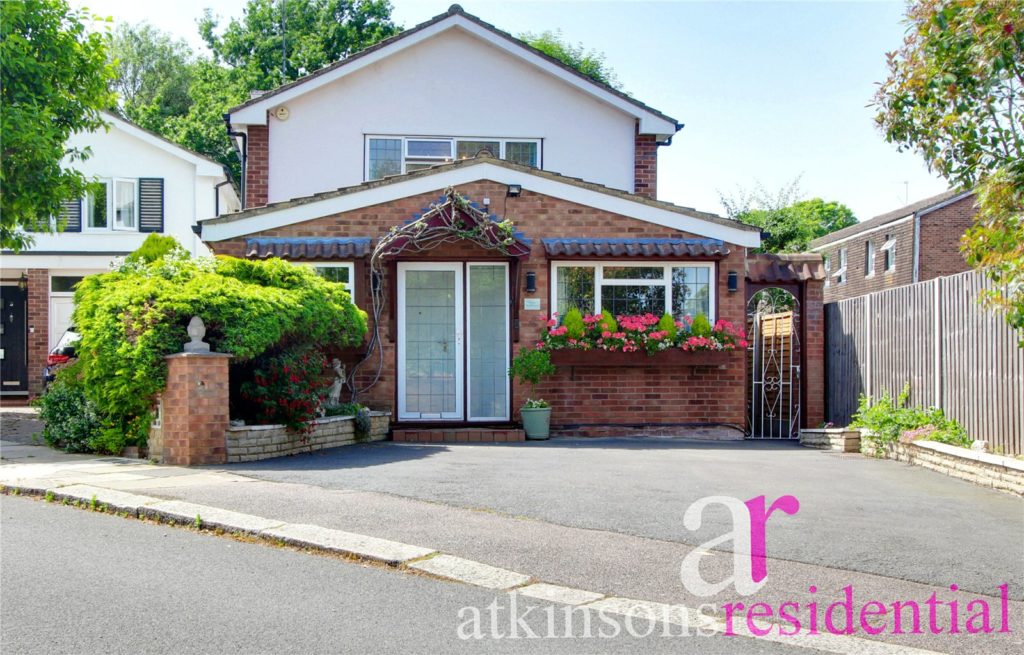 Bycullah Avenue, Enfield, Middlesex, EN2 8DW