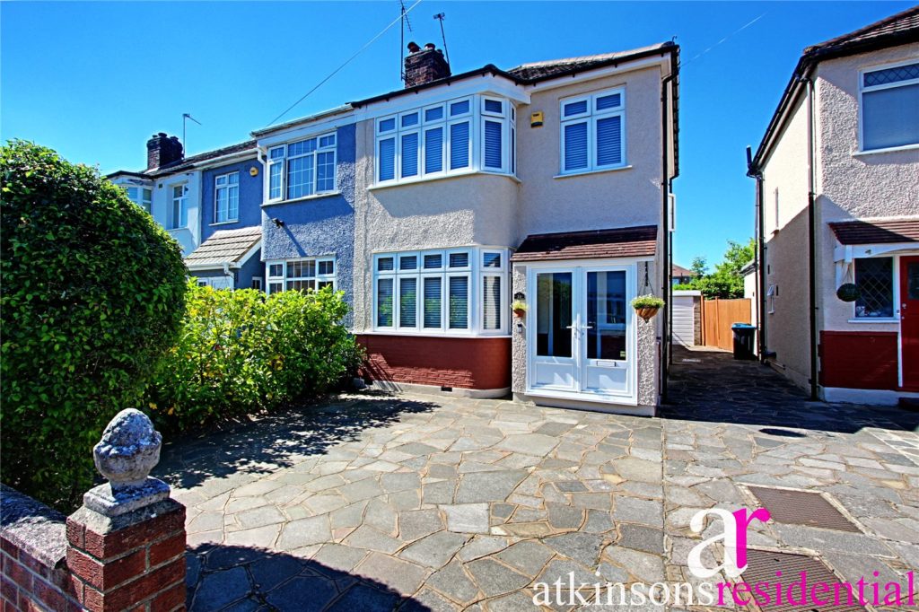 Carisbrook Close, Enfield, EN1 3NA