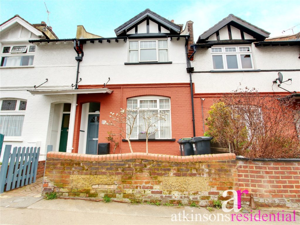 Holtwhites Hill, Enfield, Middlesex, EN2 0RU