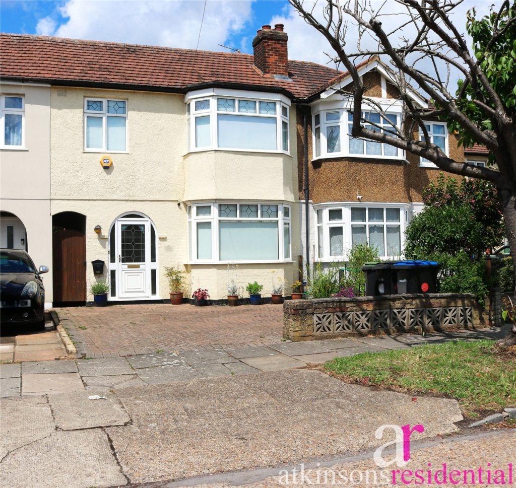 Buckingham Close, Enfield, Middlesex, EN1 3JG