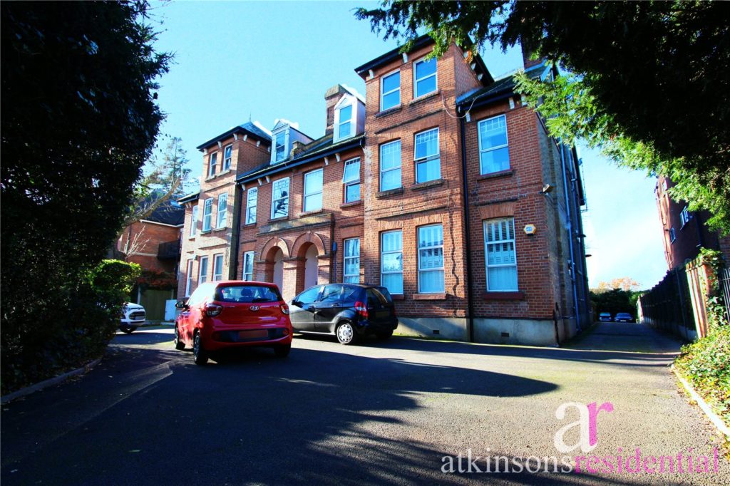 The Ridgeway, Enfield, Middlesex, EN2 8QH