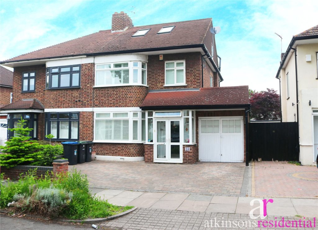 Peartree Road, Enfield, Middlesex, EN1 3DF