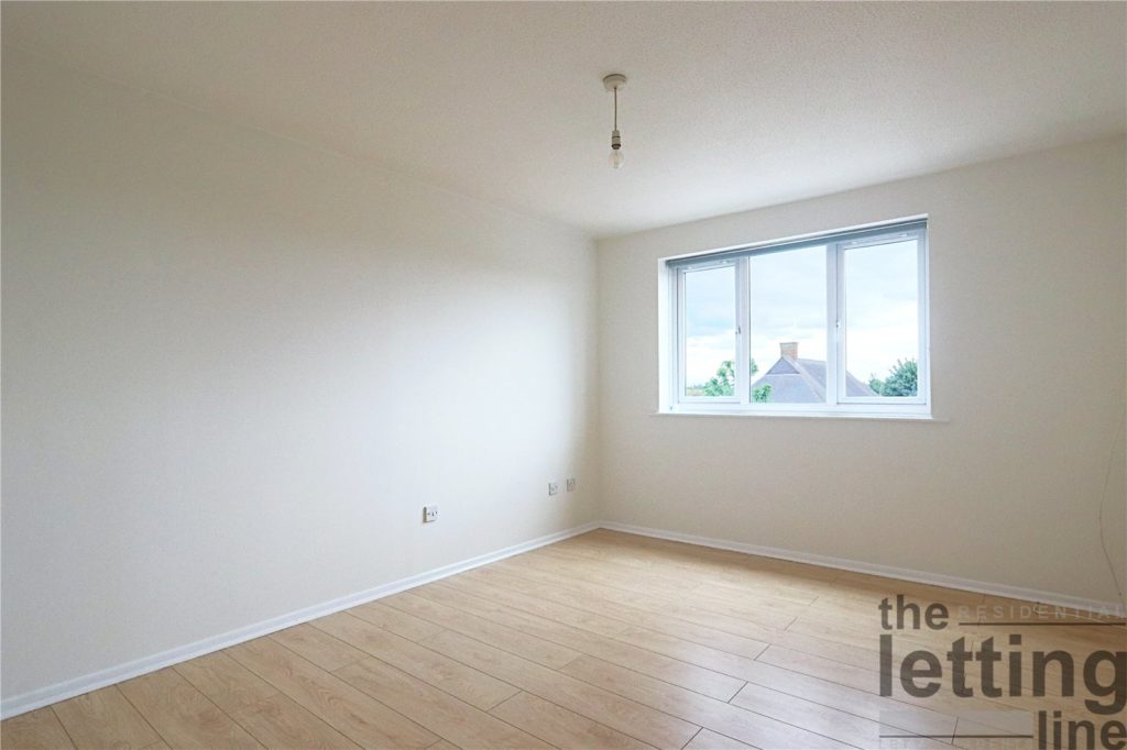 Linwood Crescent, Enfield, Middlesex, EN1 4UR
