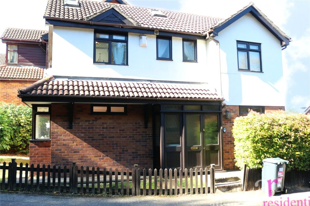 Stratfield Park Close, London, N21 1BU