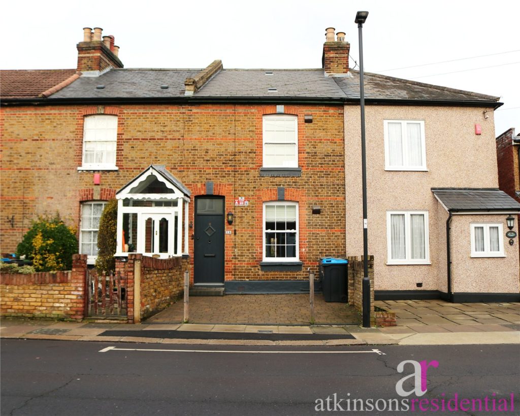 St. Georges Road, Enfield, Middlesex, EN1 4TX