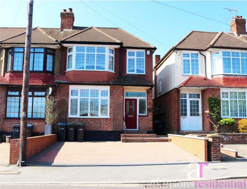 Carterhatch Lane, Enfield, Middlesex, EN1 4AL