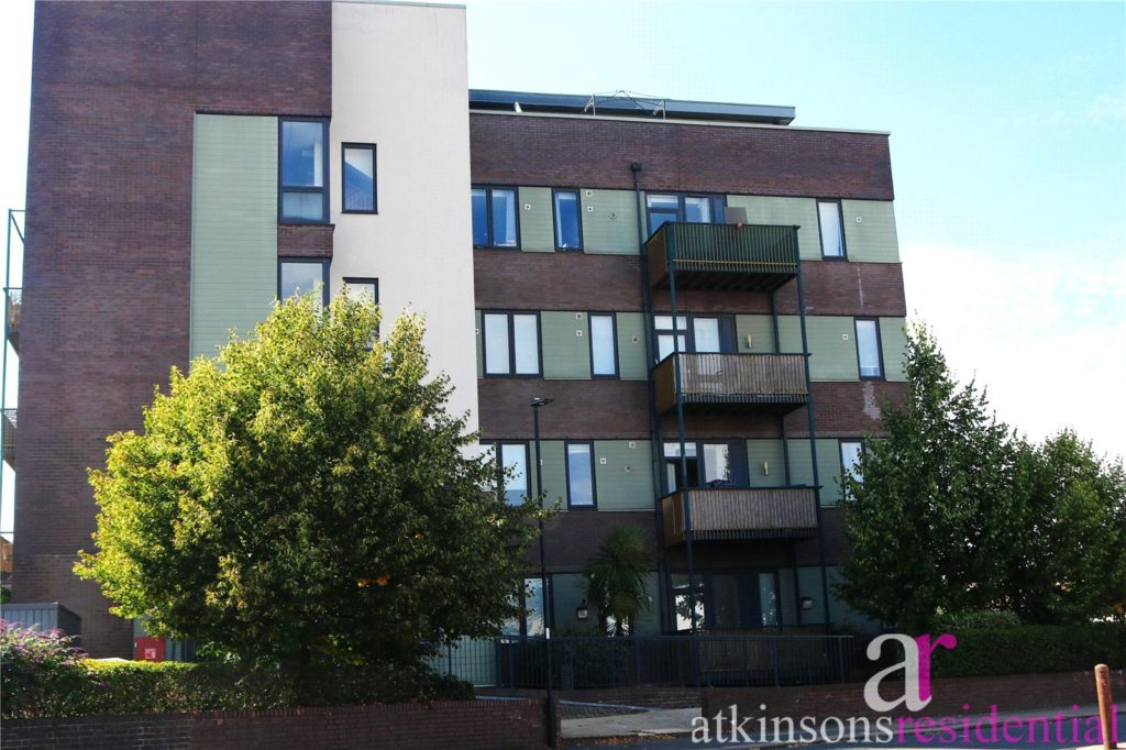Eaton Road, Enfield, Middlesex, EN1 1GU
